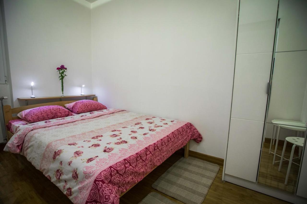 Apartman Simic - Stan Na Dan Bogatić Eksteriør bilde